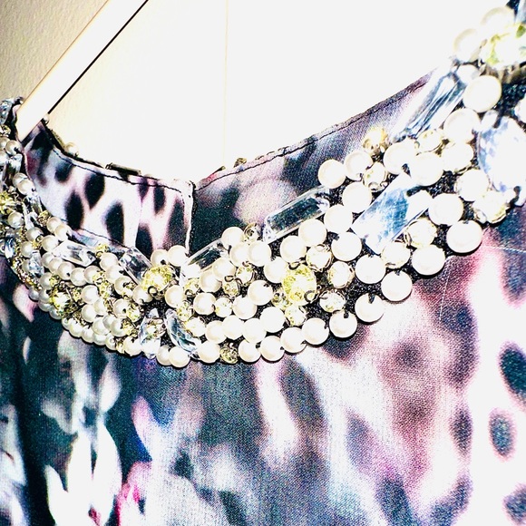 Cut Off Rhinestone Blouse - Picture 4 of 6